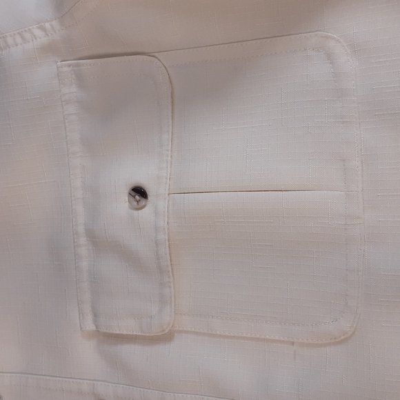 John Blair Men's Button Up Shirt Size XL Cream Colored - Picture 7 of 15